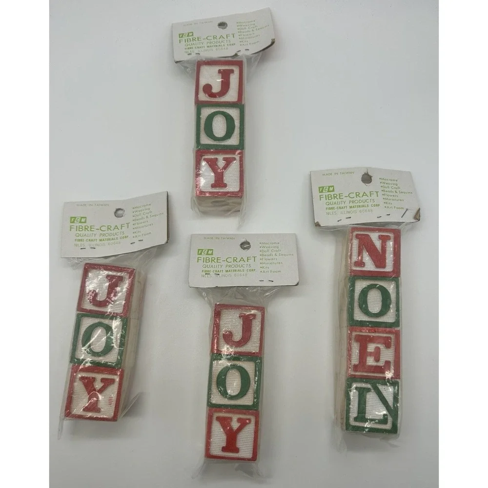 Vintage‎ Lot Painted Wooden Letter Blocks Christmas Noel Joy Crafts Imperfect
